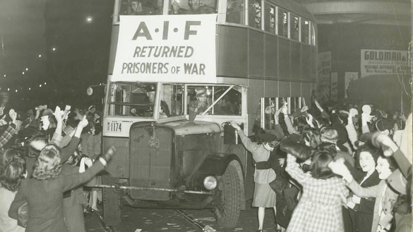 AIF prisoners of war returning to Sydney, 1945