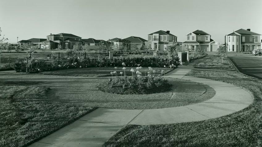 Caroline Springs: large park in The Grove, photo by Ian Hill, 2001–2002