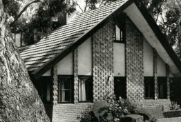 Eaglemont house designed by Walter Burley Griffin Eaglemont house designed by Walter Burley Griffin