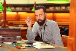 Nicholas Jones in the La Trobe Reading Room Photo of Nicholas Jones seated in the La Trobe Reading Room
